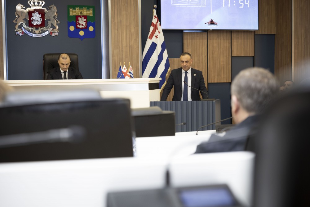 აჭარის უმაღლესმა საბჭომ ნინო ჩხეტიასა და არჩილ სამნიძის უფლებამოსილება ცნო