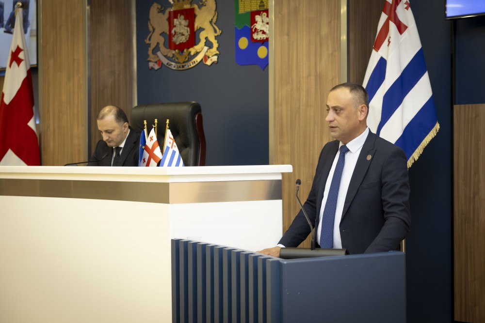 აჭარის უმაღლესმა საბჭომ ნინო ჩხეტიასა და არჩილ სამნიძის უფლებამოსილება ცნო