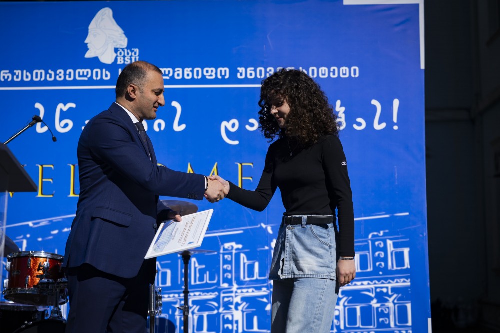 ბსუ-ში 90-ე სასწავლო წელი საზეიმოდ გაიხსნა