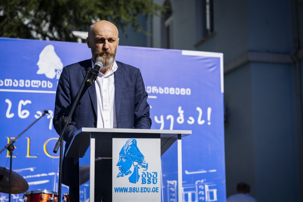 ბსუ-ში 90-ე სასწავლო წელი საზეიმოდ გაიხსნა