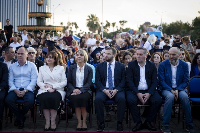 ბათუმის სახელმწიფო უნივერსიტეტში კურსდამთავრებულთა გაცილების 88-ე საზეიმო ცერემონია გაიმართა