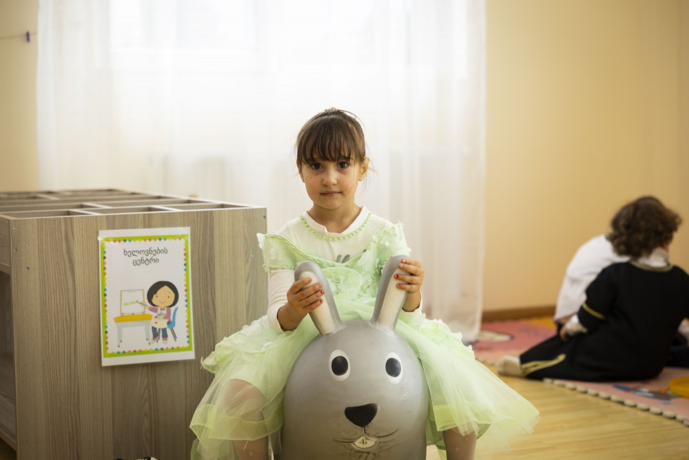 ჯიხანჯურსა და აჭყვისთავში სკოლების სრული რეაბილიტაცია დასრულდა, სოფელ გვარას კი ახალი საბავშვო ბაღი შეემატა