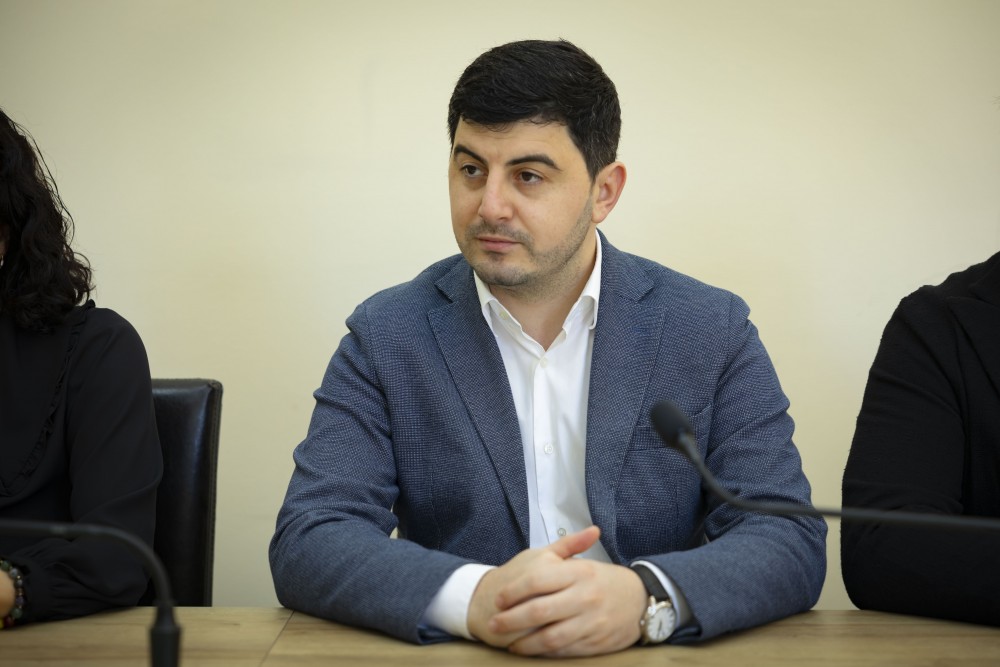 ბიუროს სხდომა