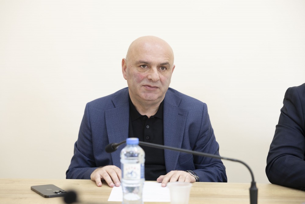 აგრარულ და გარემოს დაცვის საკითხთა კომიტეტის სხდომა