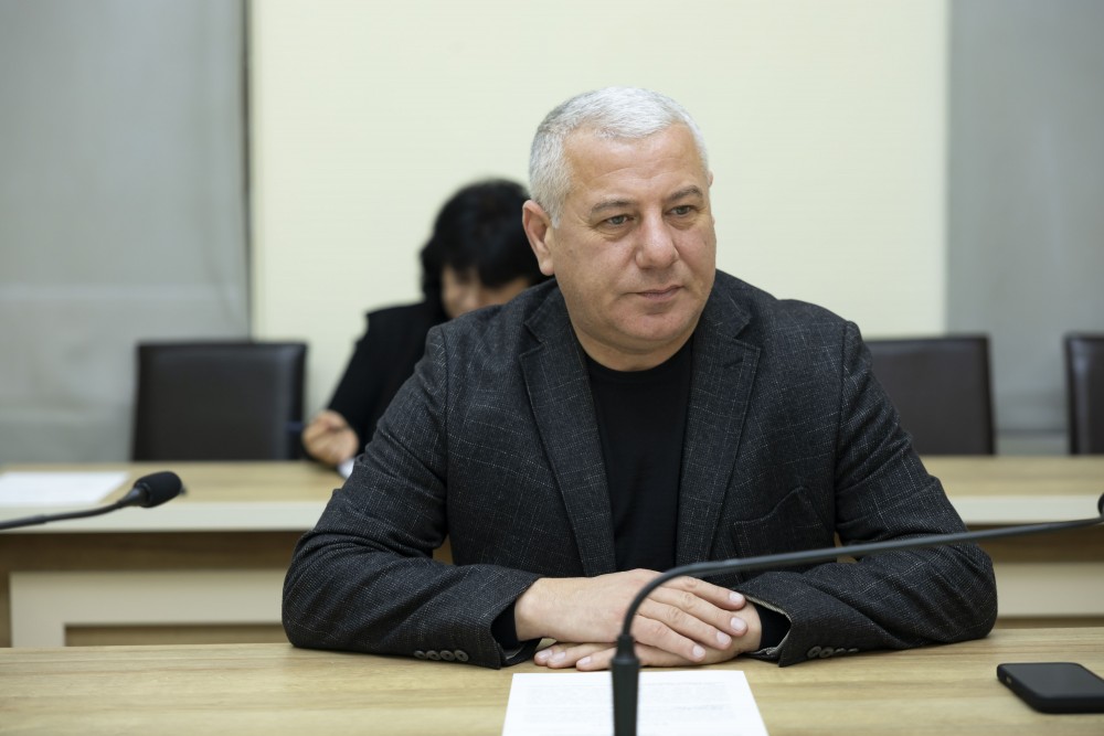 საკონსტიტუციო, იურიდიულ და საპროცედურო საკითხთა კომიტეტის სხდომა