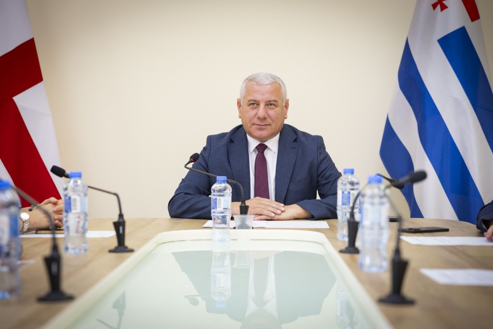 აგრარულ და გარემოს დაცვის საკითხთა კომიტეტის სხდომა