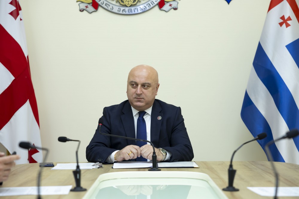 საკონსტიტუციო, იურიდიულ და საპროცედურო საკითხთა კომიტეტის სხდომა