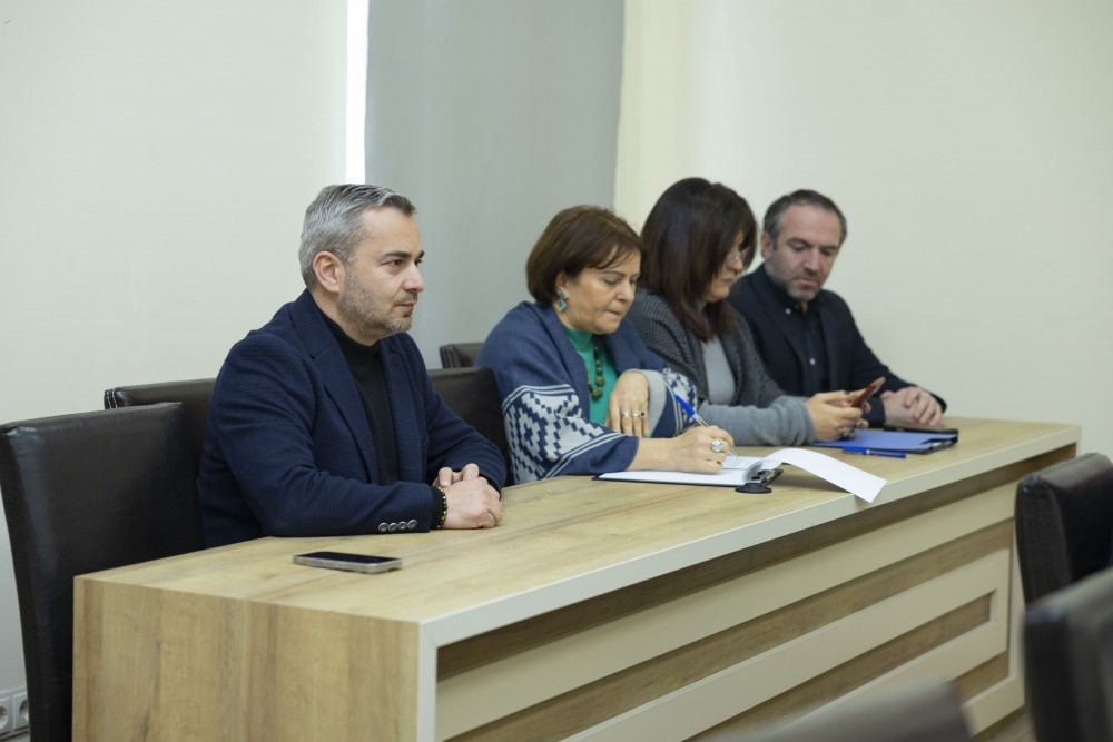 ბიუროს სხდომა