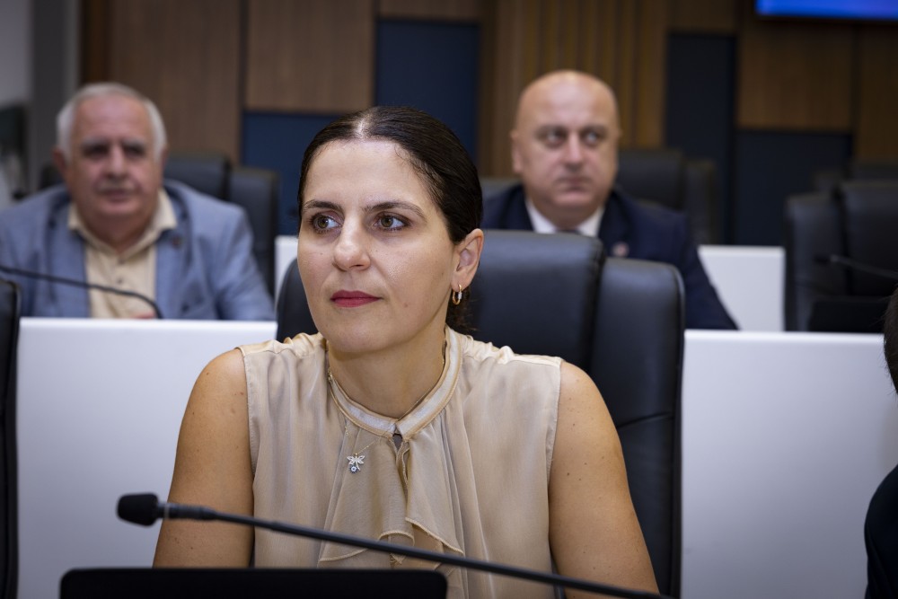 აჭარის უმაღლეს საბჭოში საშემოდგომო სესია გაიხსნა