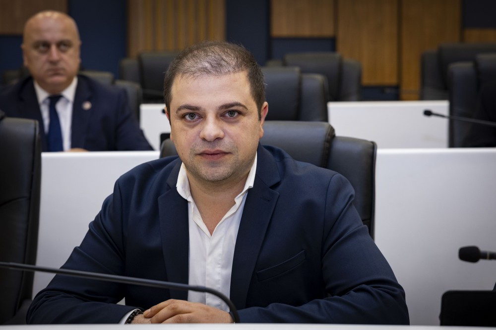 აჭარის უმაღლეს საბჭოში საშემოდგომო სესია გაიხსნა