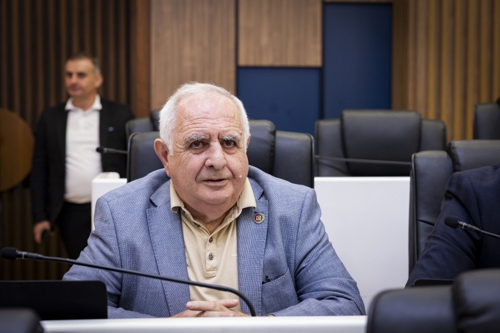 აჭარის უმაღლეს საბჭოში საშემოდგომო სესია გაიხსნა