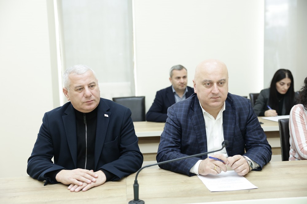 ბიუროს სხდომა