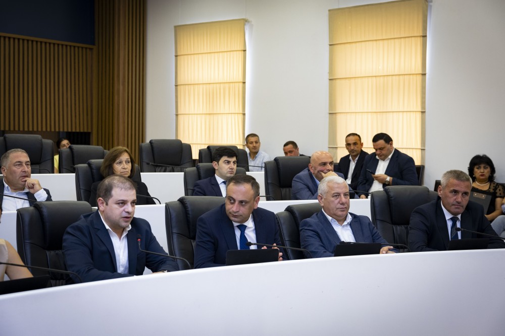 აჭარის უმაღლეს საბჭოში საშემოდგომო სესია გაიხსნა