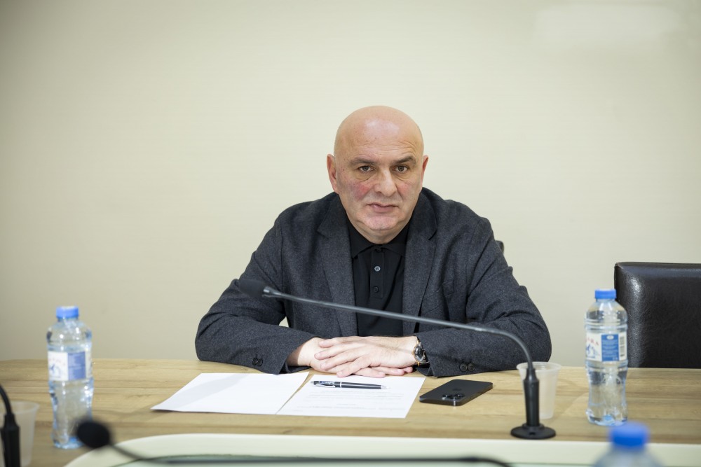 აგრარულ და გარემოს დაცვის საკითხთა კომიტეტის სხდომა