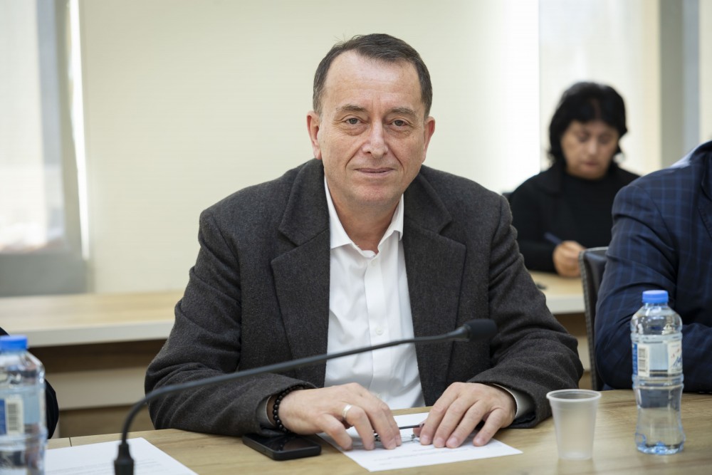 აგრარულ და გარემოს დაცვის საკითხთა კომიტეტის სხდომა