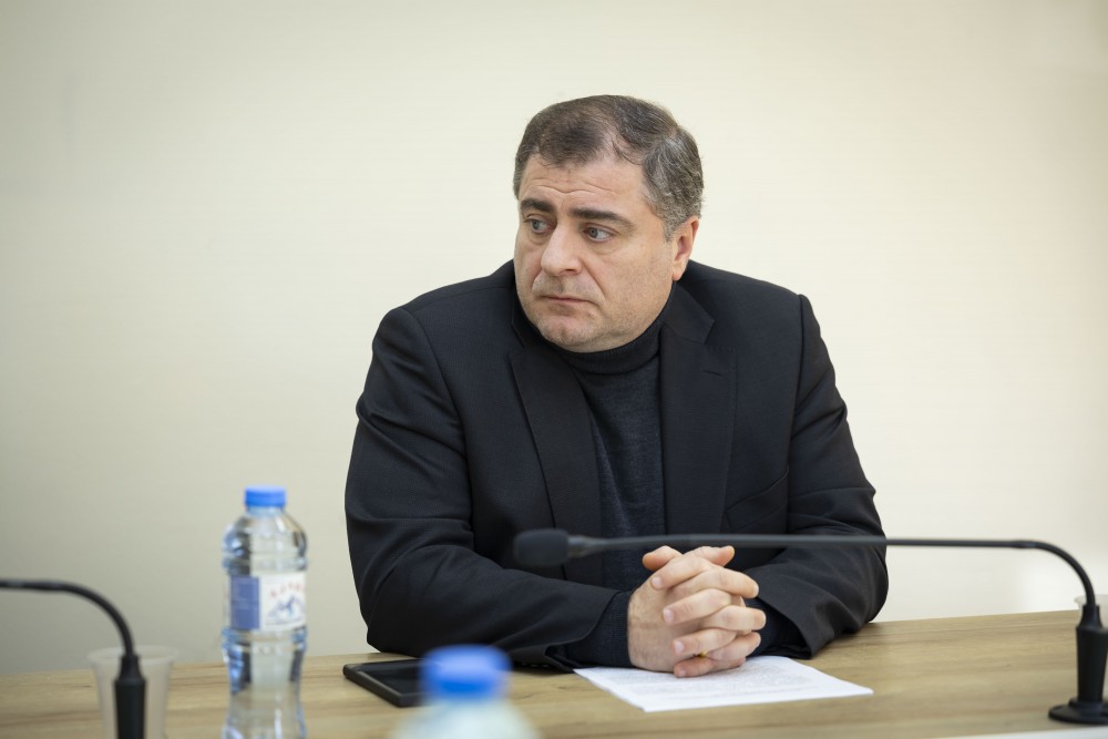 აგრარულ და გარემოს დაცვის საკითხთა კომიტეტის სხდომა