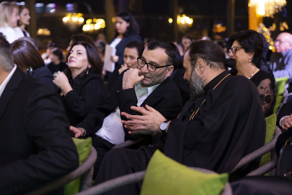 „წლის შემოქმედებითი პერსონა“