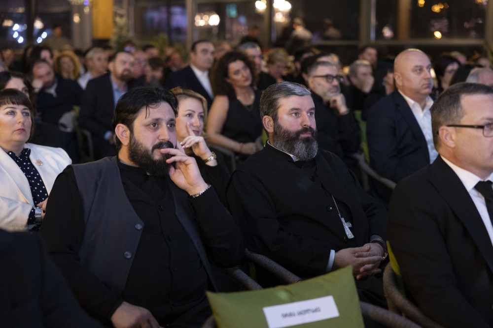 „წლის შემოქმედებითი პერსონა“