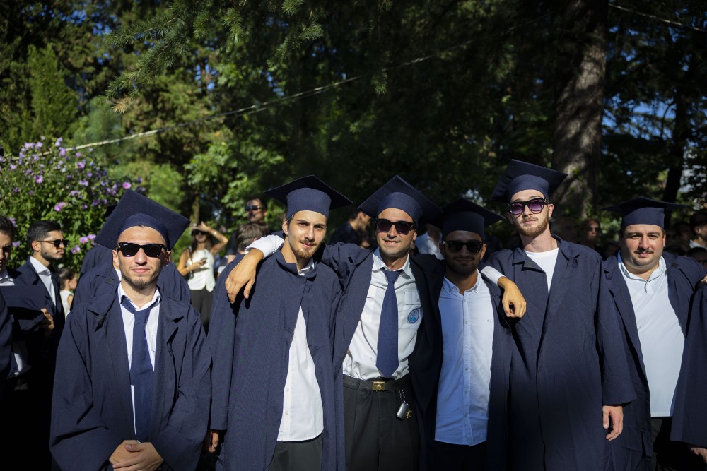 დავით გაბაიძემ მომავალ მეზღვაურებს ახალი სასწავლო წლის დაწყება მიულოცა