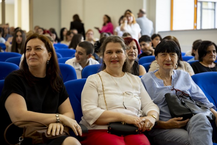 კონკურსებსა და საგნობრივ ოლიმპიადებში გამარჯვებულთა დაჯილდოება