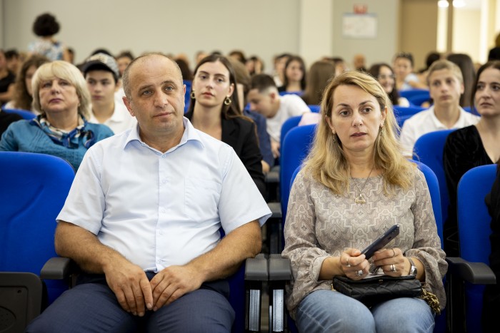 კონკურსებსა და საგნობრივ ოლიმპიადებში გამარჯვებულთა დაჯილდოება