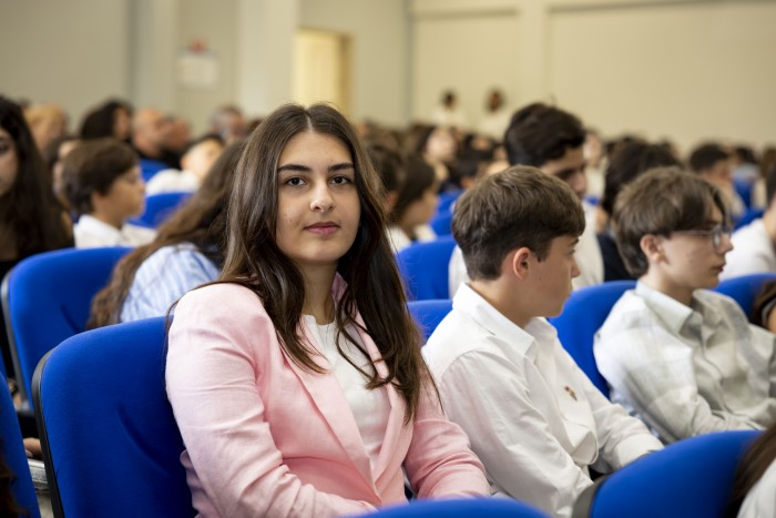 კონკურსებსა და საგნობრივ ოლიმპიადებში გამარჯვებულთა დაჯილდოება