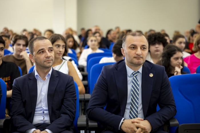 კონკურსებსა და საგნობრივ ოლიმპიადებში გამარჯვებულთა დაჯილდოება