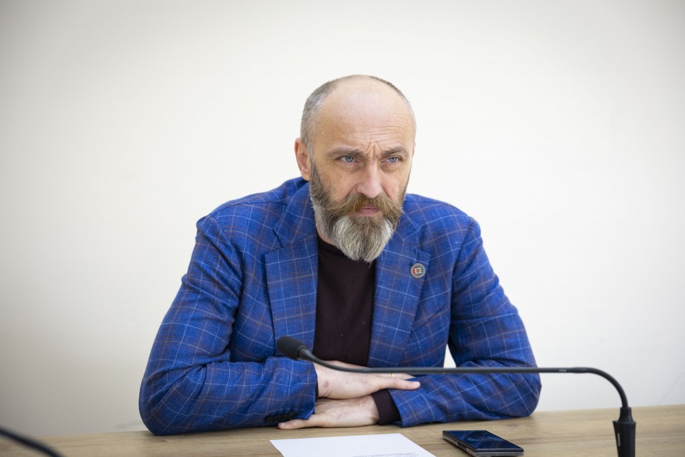 კომიტეტი უმაღლესი საბჭოს გამოკლებული წევრების ადგილმონაცვლეთა  უფლებამოსილების ცნობას მხარს უჭერს                                              