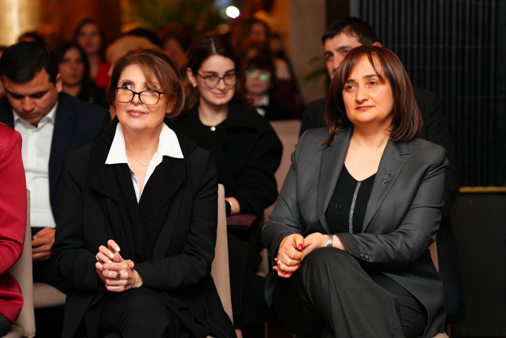 წლის წარმატებულ ხელოვანთა დაჯილდოება ბათუმში