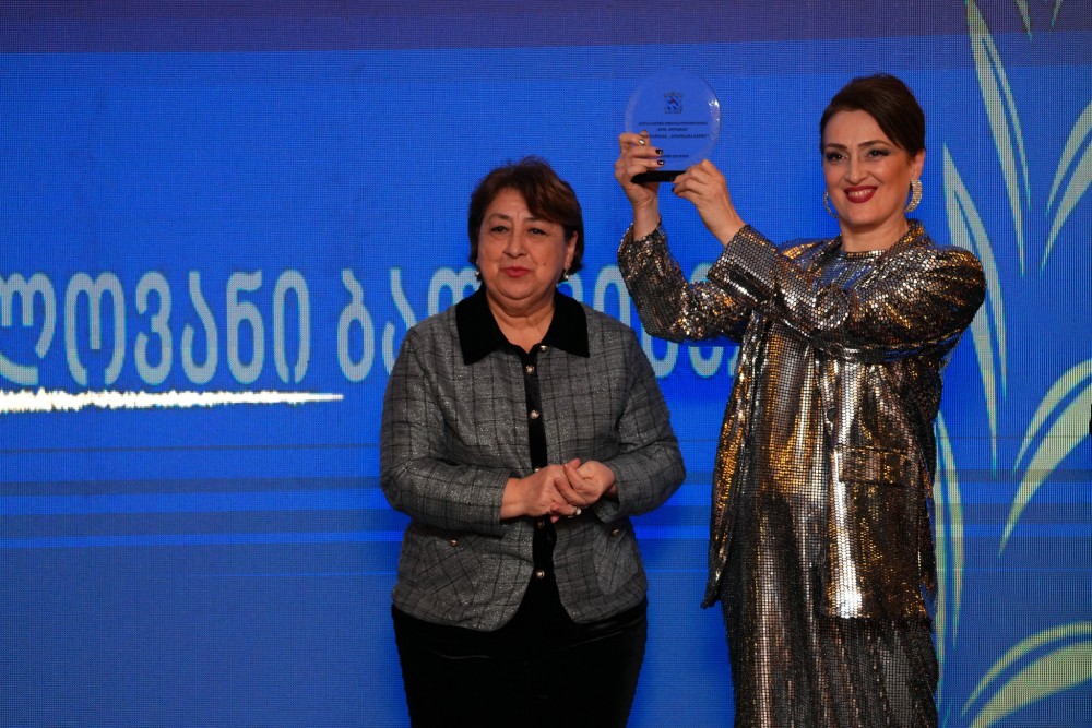 წლის წარმატებულ ხელოვანთა დაჯილდოება ბათუმში