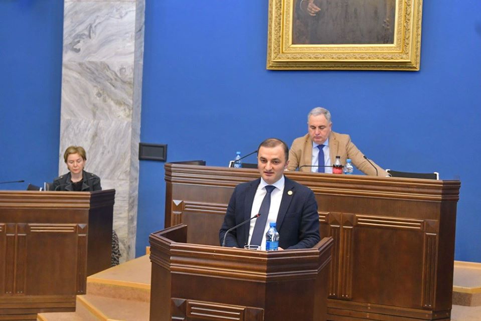დავით გაბაიძემ საქართველოს პარლამენტში მორიგი საკანონმდებლო ინიციატივა წარადგინა