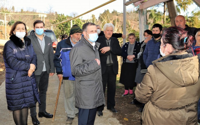 მოსახლეობასთან შეხვედრები გრძელდება