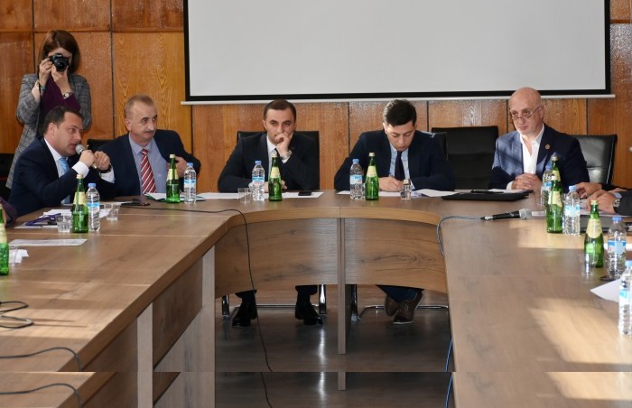 ლადო მგალობლიშვილის საკანონმდებლო ინიციატივას პარლამენტის რეგიონული პოლიტიკისა და თვითმმართველობის კომიტეტმა მხარი დაუჭირა