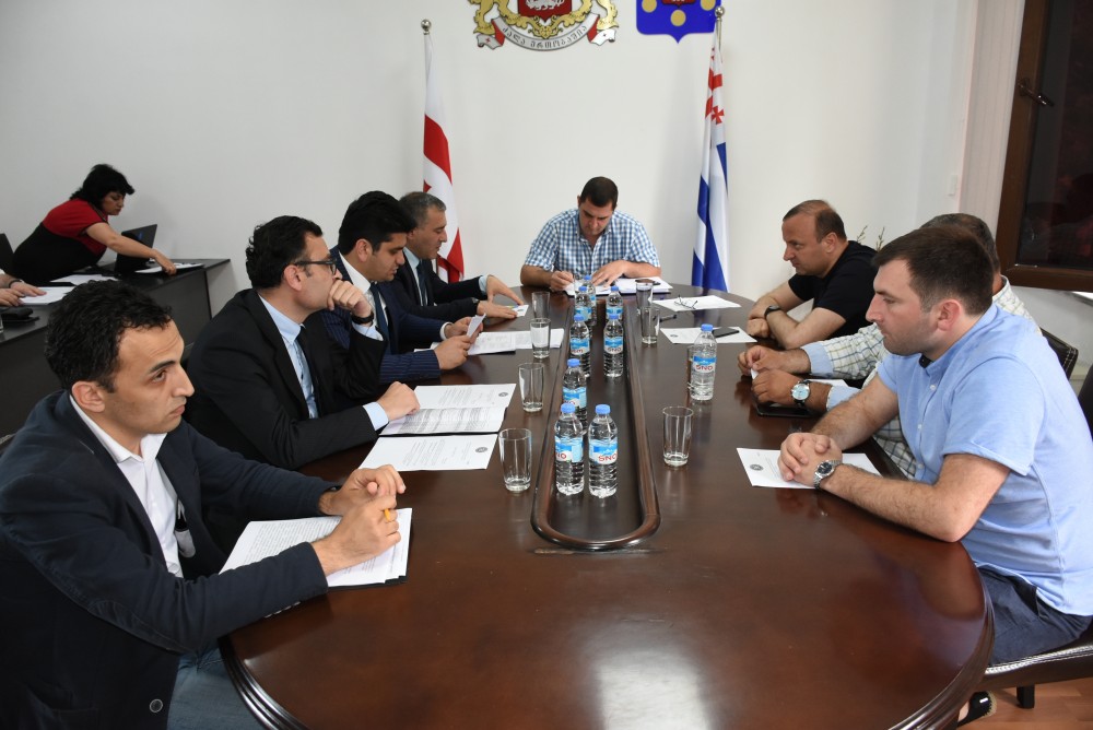 აგრარულ და გარემოს დაცვის საკითხთა კომიტეტის სხდომა