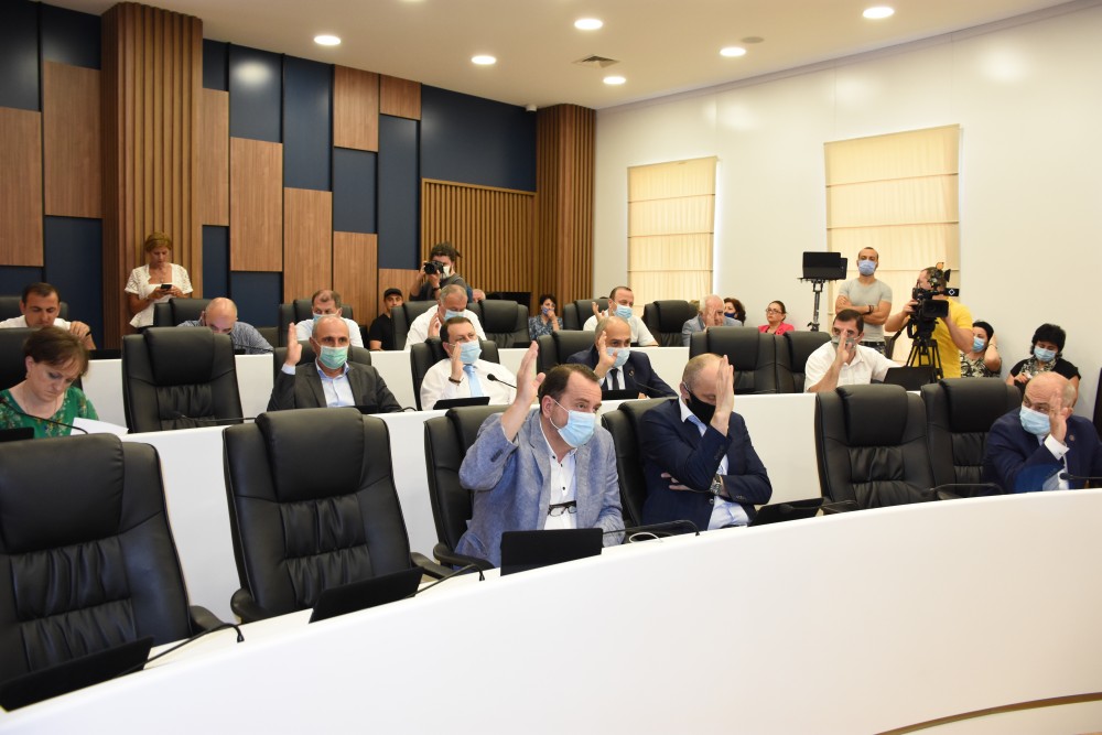 უმაღლეს საბჭოში საგაზაფხულო სესია პლენარული სხდომით დაიხურა