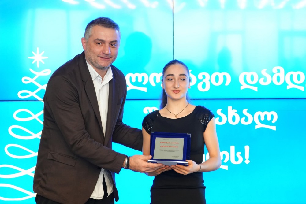 წლის წარმატებული სპორტსმენების დაჯილდოება