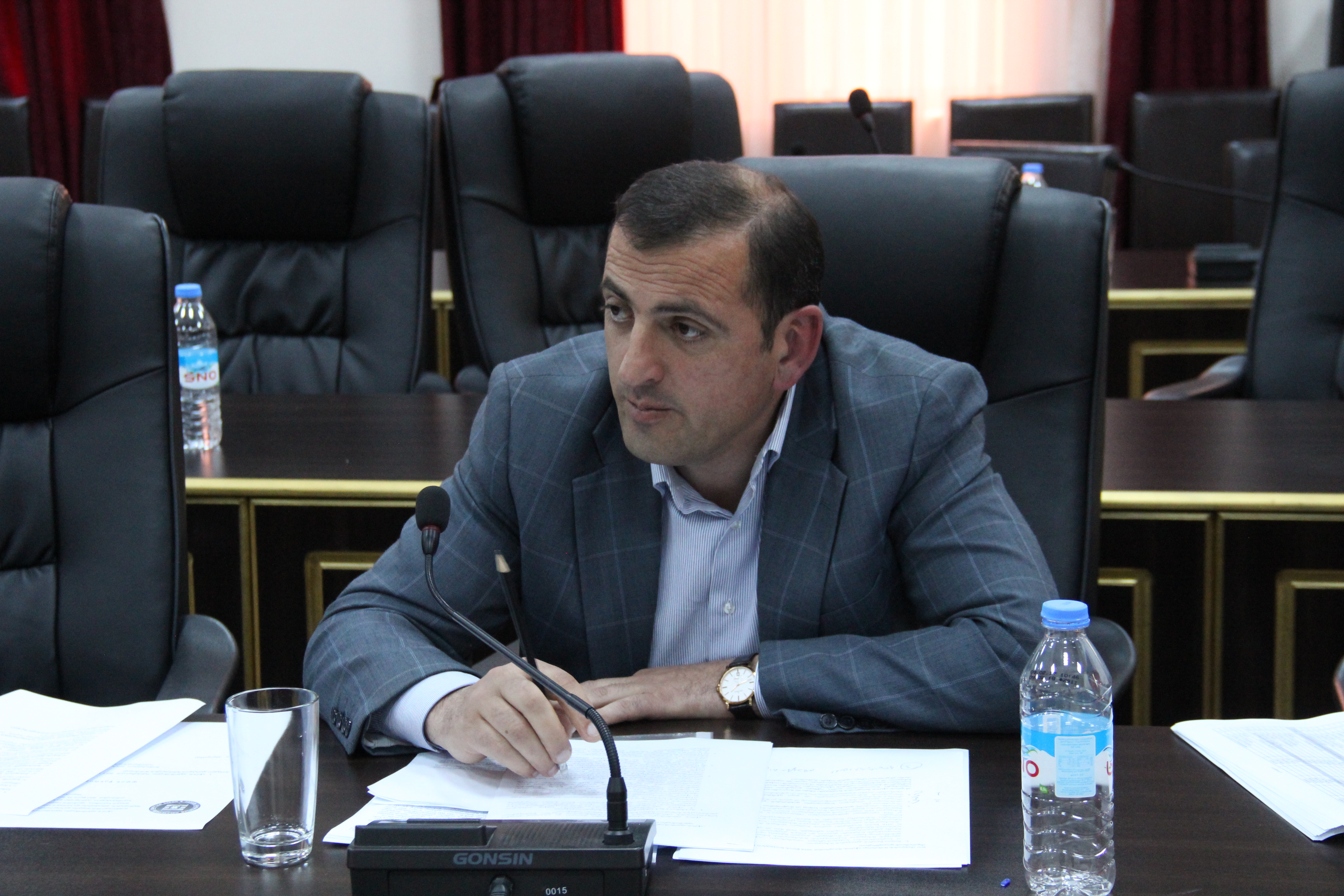  კანონის პროექტი და ანგარიში ბიუროს წარედგინება