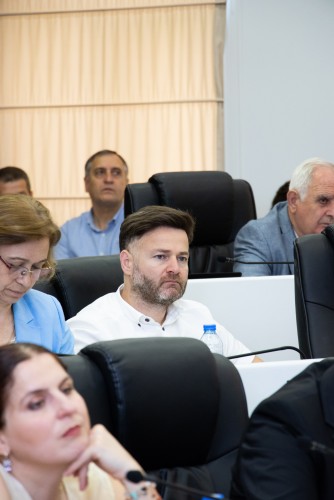 უმაღლეს საბჭოში, „მინისტრის საათის“ ფორმატში ნინო ნიჟარაძეს მოუსმინეს