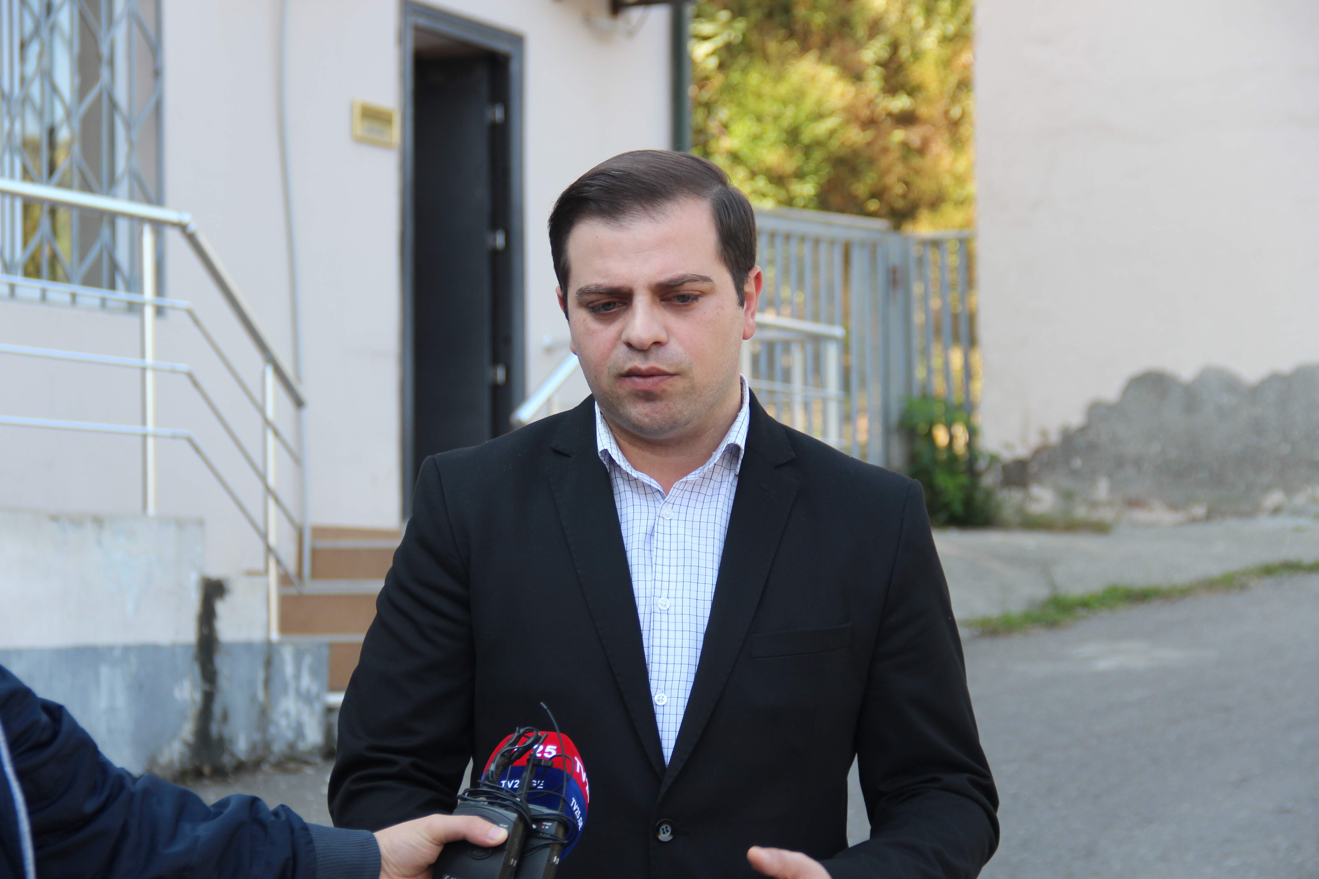 ცოტნე ანანიძე პატიმართა პრობლემებს ეცნობა