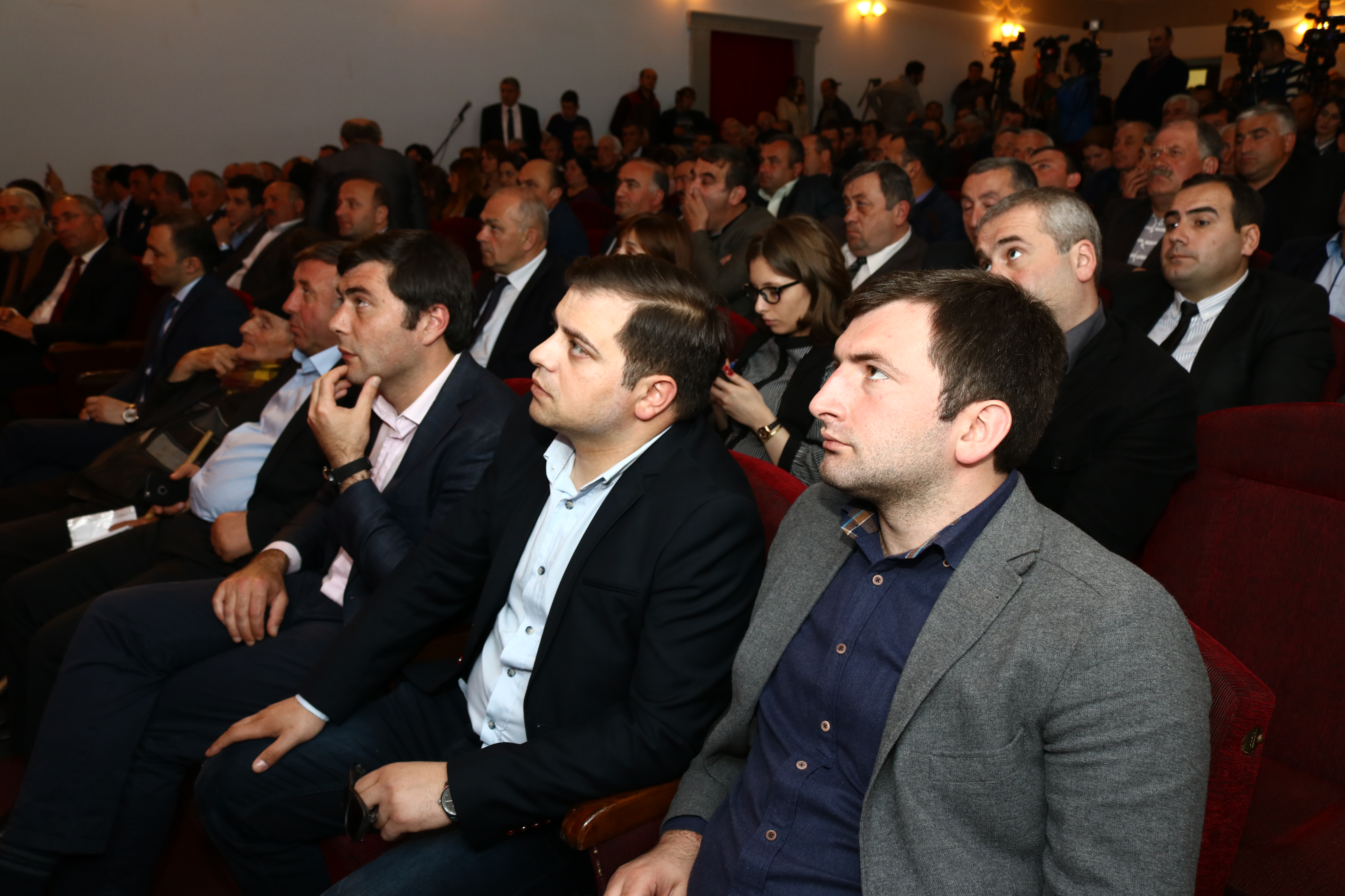 საკონსტიტუციო ცვლილებების საყოველთაო-სახალხო განხილვა ხულოში