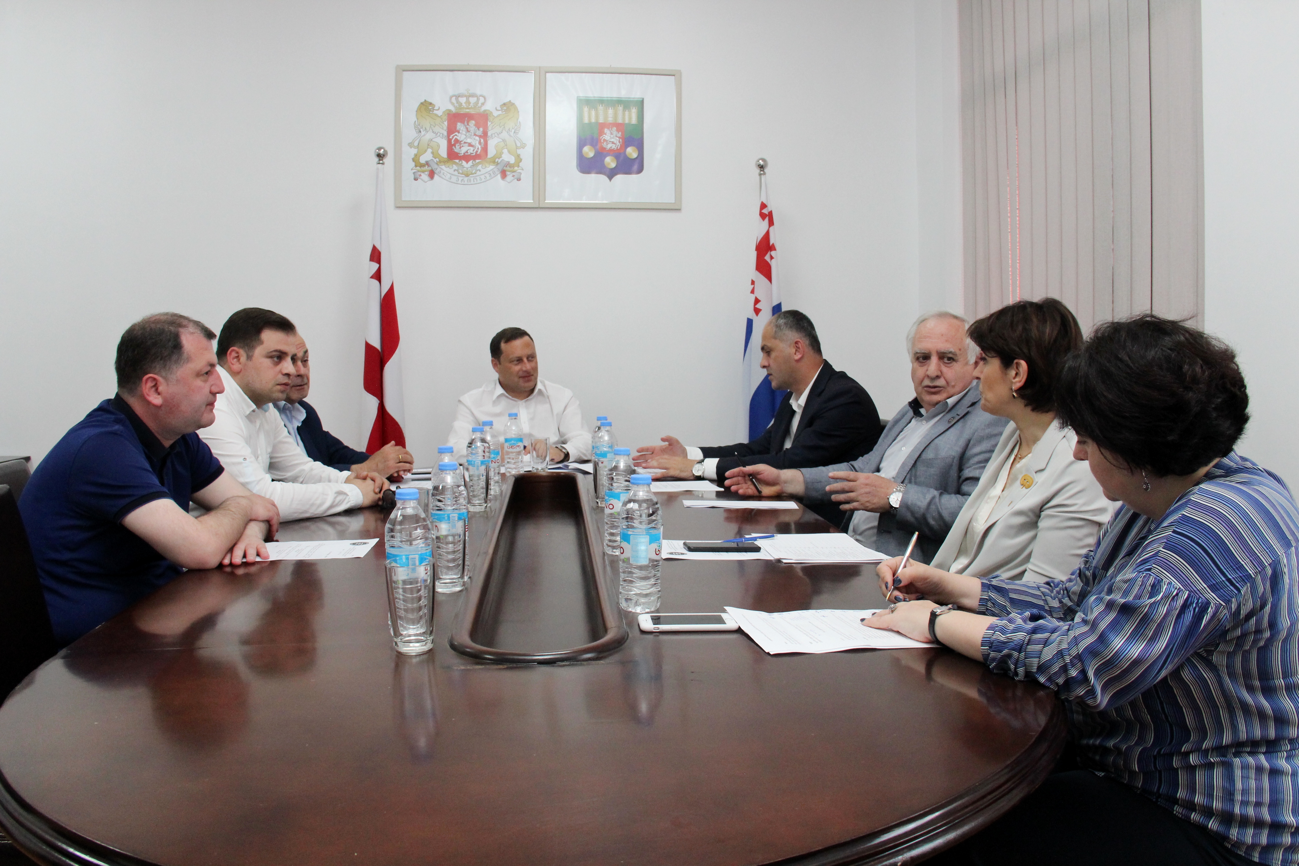 კომიტეტის სხდომაზე ორ მინისტრს მოუსმინეს