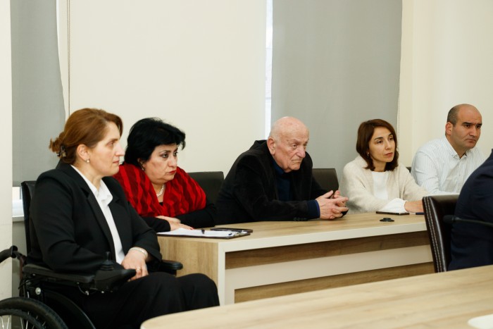 ადამიანის უფლებათა დაცვის საკითხთა კომიტეტის სხდომა