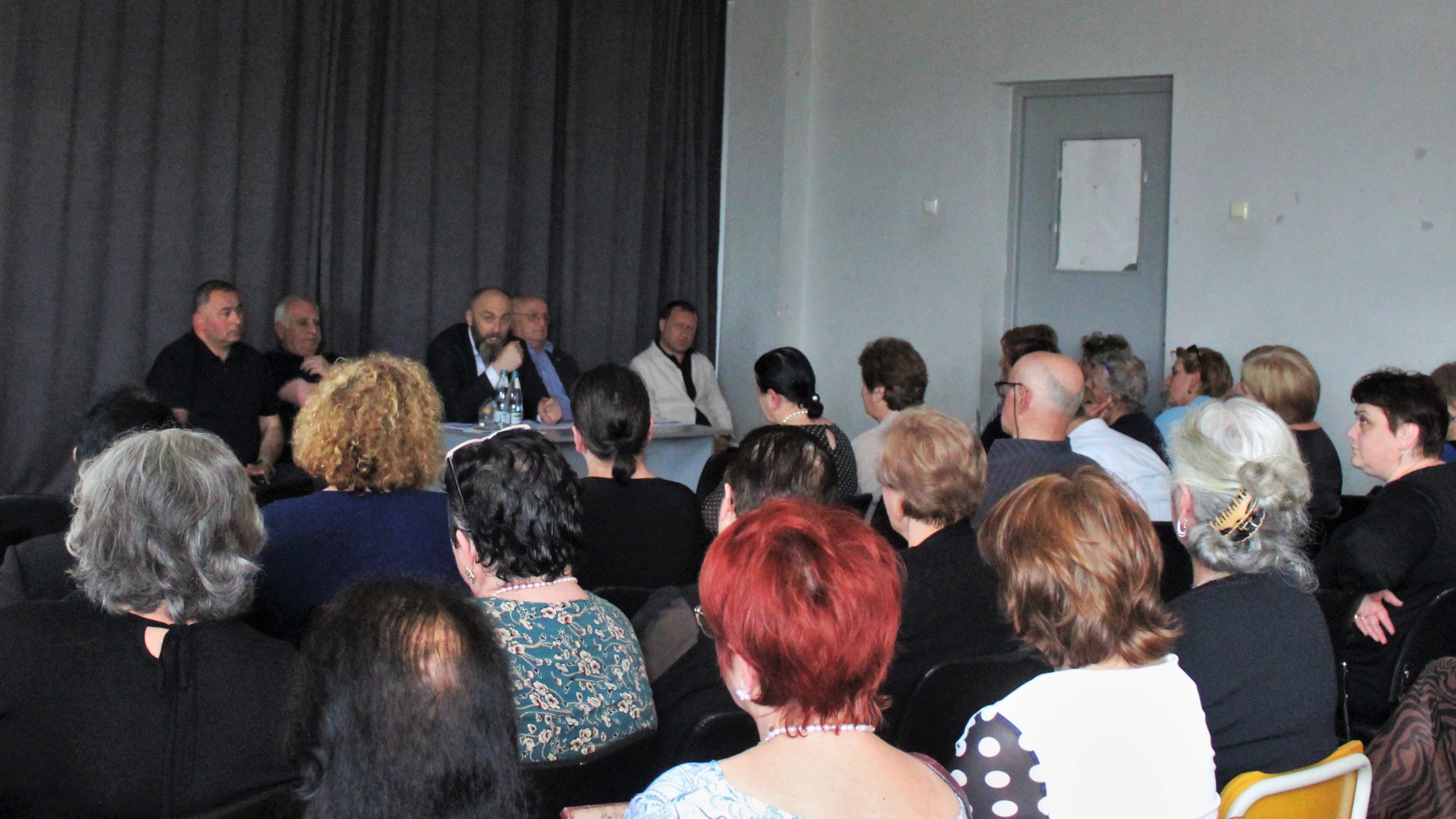 განათლების, მეცნიერების, კულტურისა და სპორტის საკითხთა  კომიტეტის გასვლითი სხდომა ქობულეთში