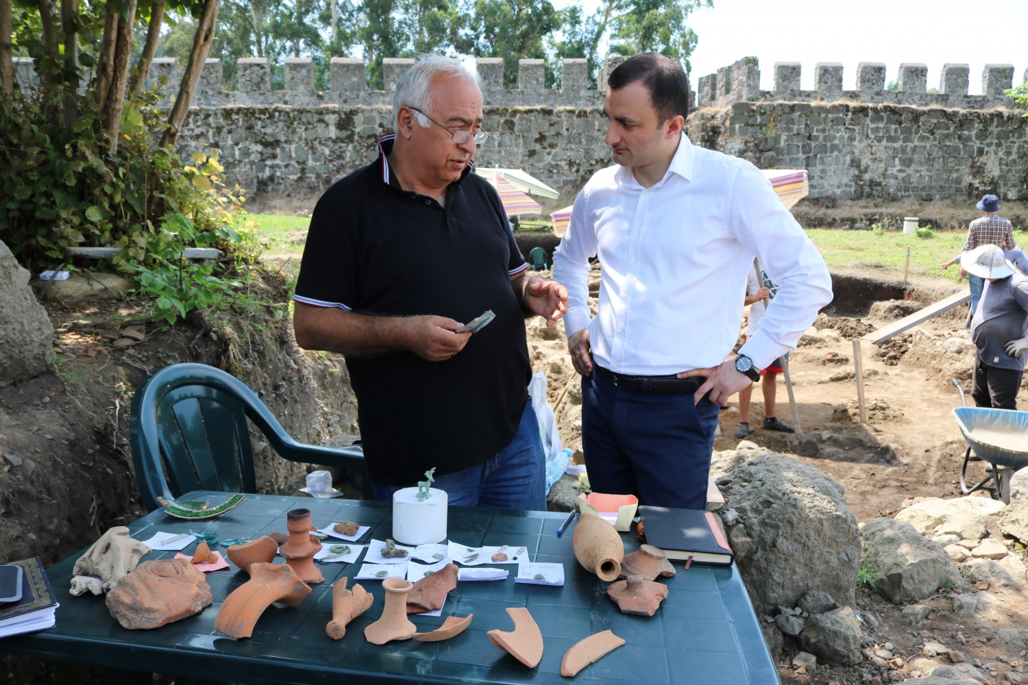 არქეოლოგიური გათხრები გონიოს ციხეში