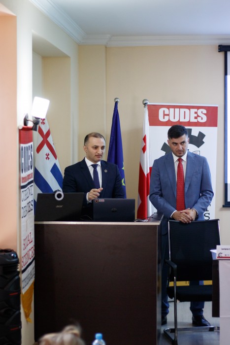 დავით გაბაიძე სოციალურ მეცნიერებებში დებატების თემაზე გამართულ მე-15 საერთაშორისო კონგრესში მონაწილეობდა