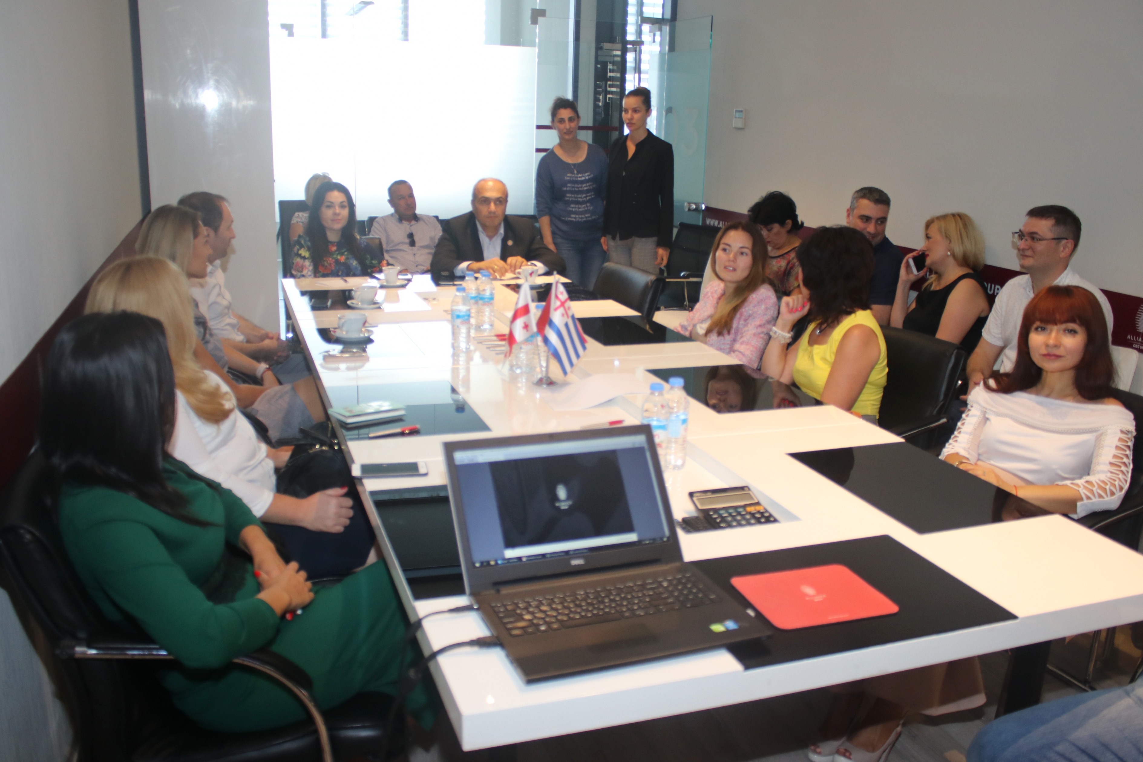 გიორგი რომანაძე ბიზნესფორუმს დაესწრო