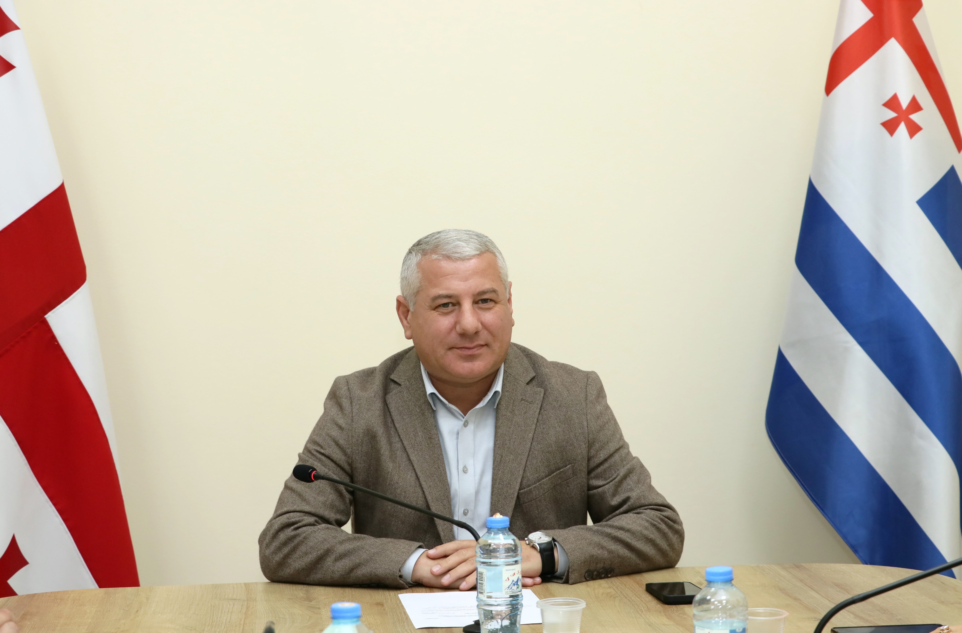 აგრარულ და გარემოს დაცვის საკითხთა კომიტეტის სხდომა