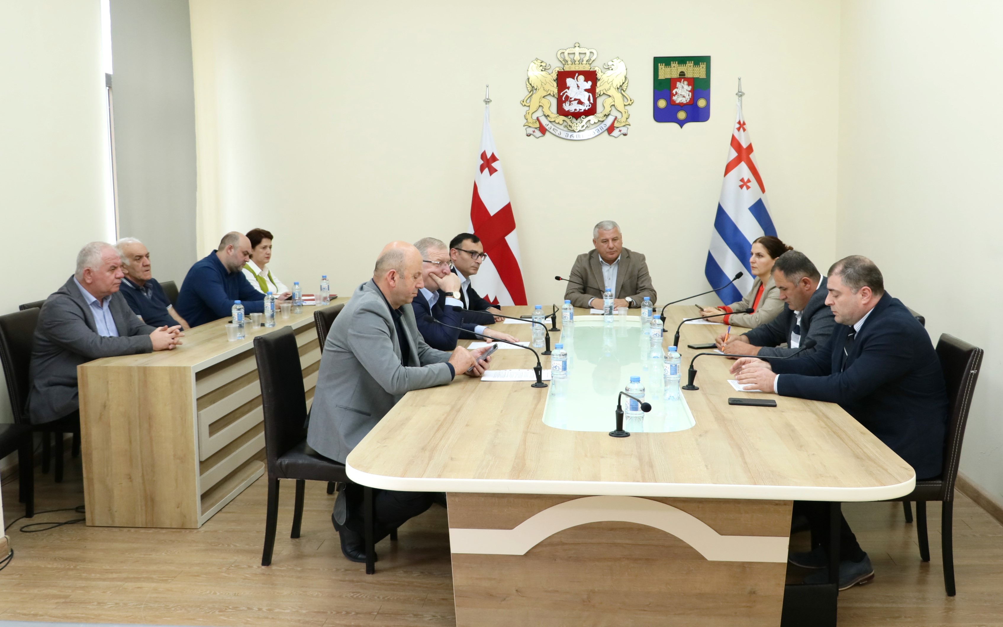 აგრარულ და გარემოს დაცვის საკითხთა კომიტეტის სხდომა