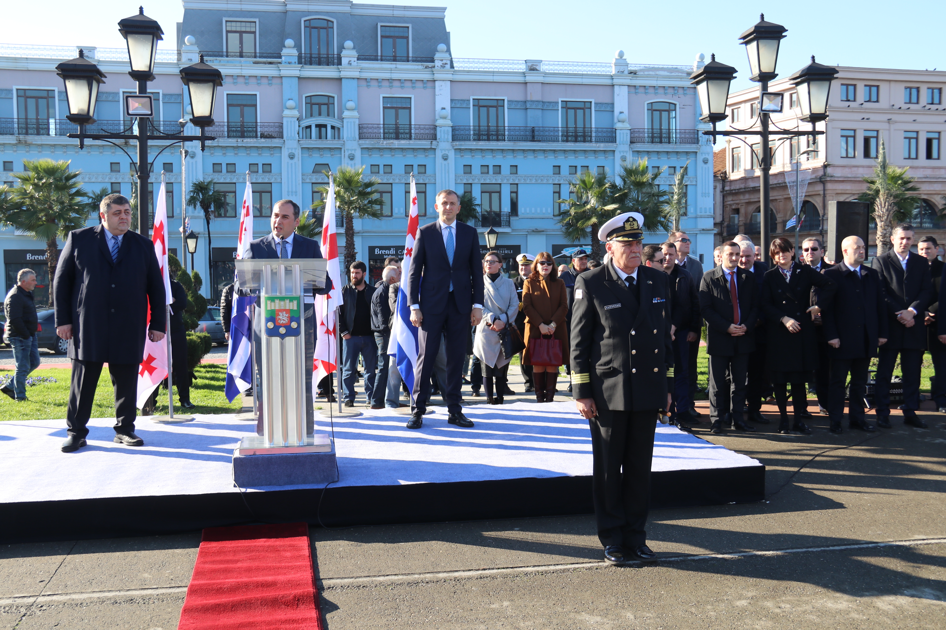 აკადემიას სასწავლო-საწვრთნელი გემი გადაეცა
