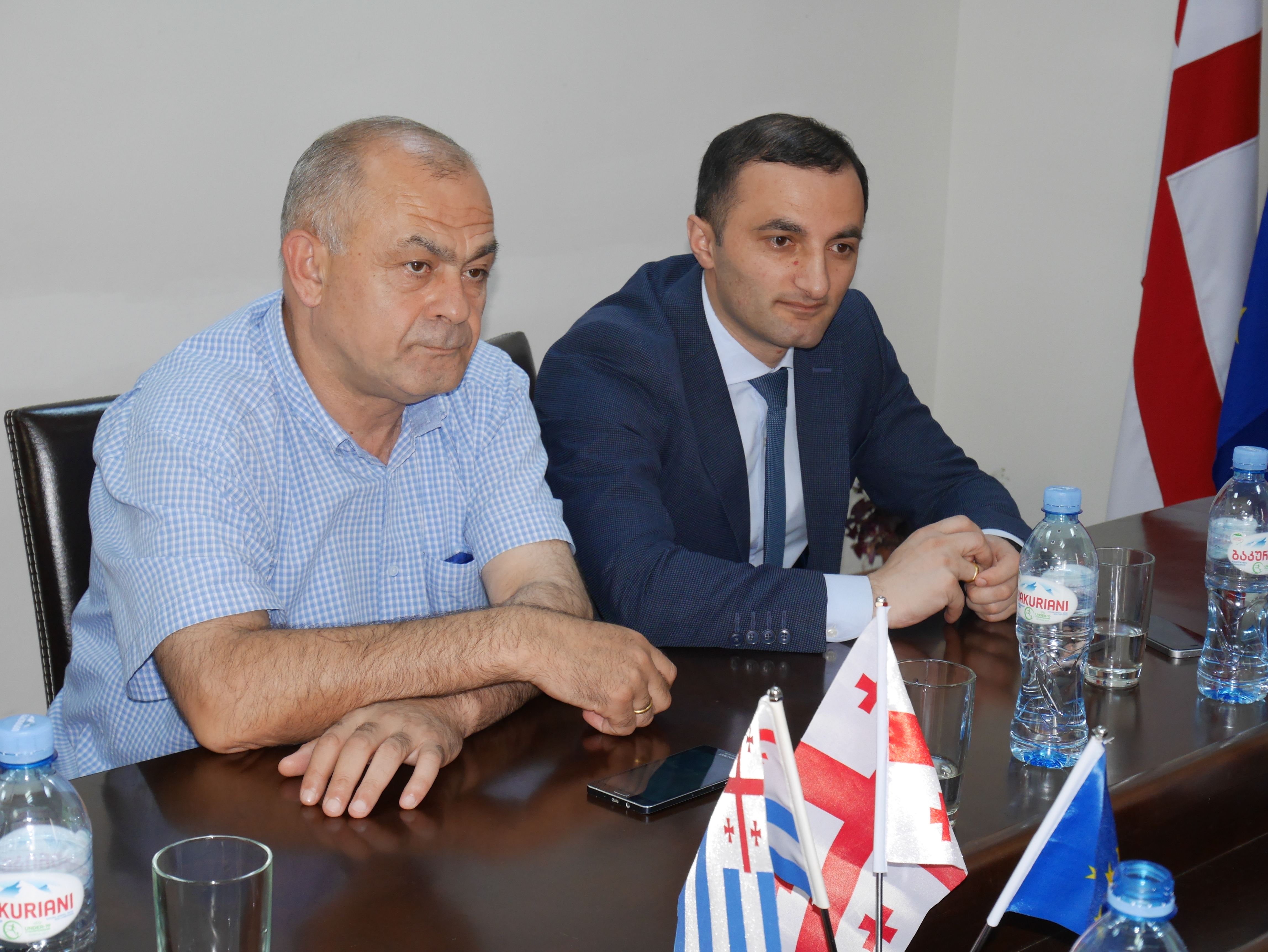 უმაღლეს საბჭოს იტალიელი და პოლონელი მეცნიერები სტუმრობდნენ